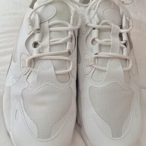 Nike Women's Athletic Shoes - White